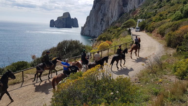 Meer Macchia Minen Cammino Di Santa Barbara Im Sulcis Zu Italiens